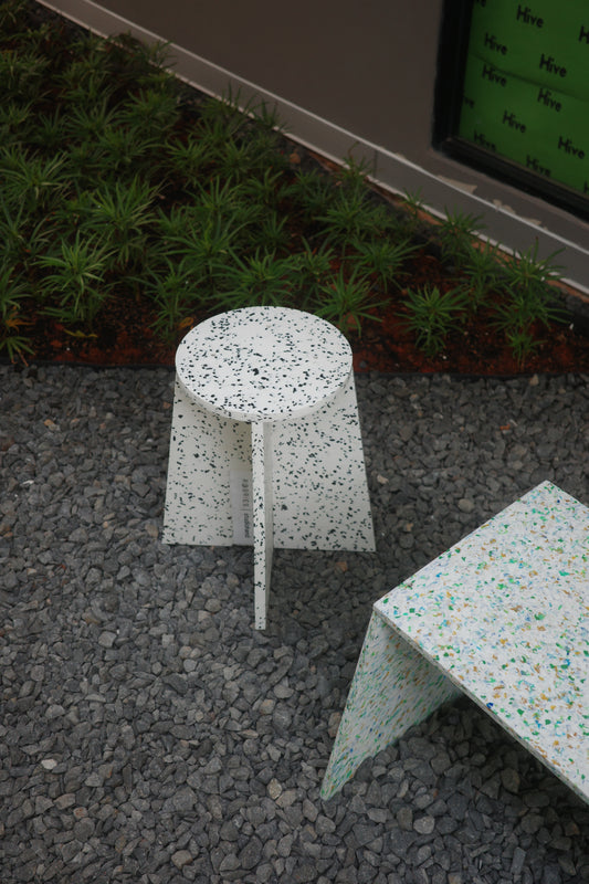 Sawarna Stool